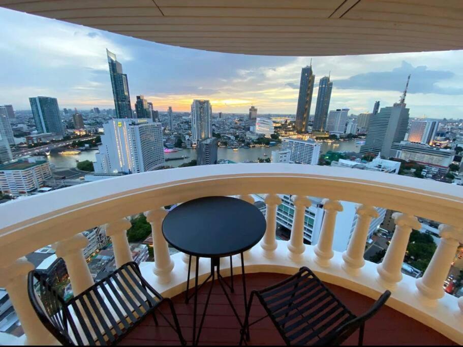 Central Bangkok, 5 Stars River View & Characteristic Decor エクステリア 写真