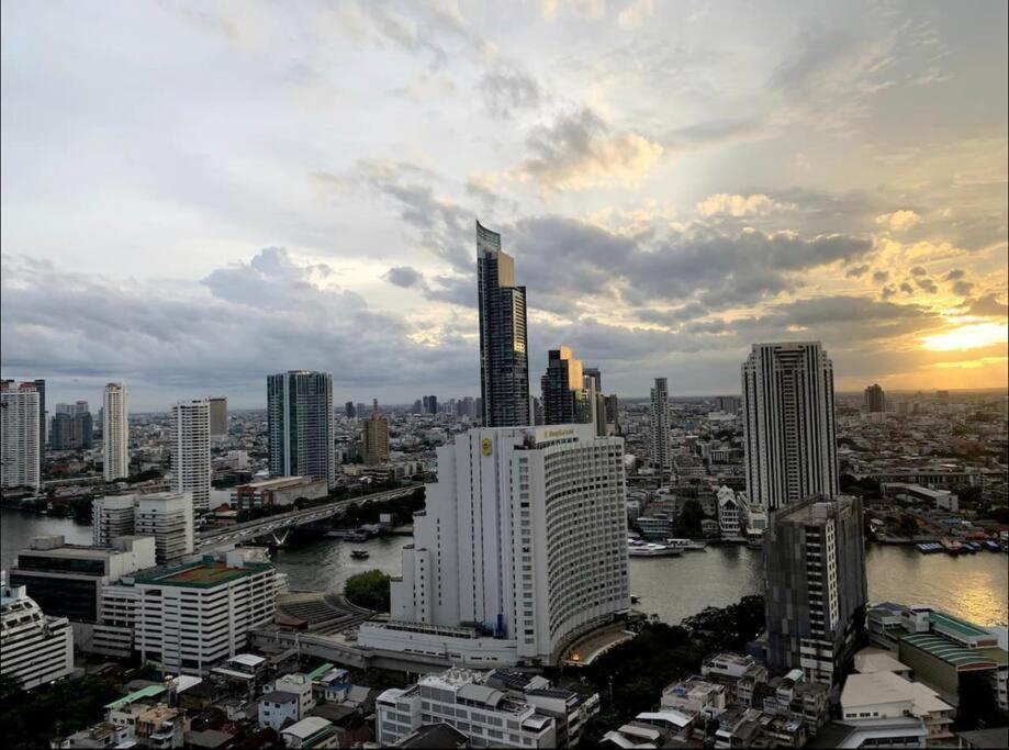 Central Bangkok, 5 Stars River View & Characteristic Decor エクステリア 写真