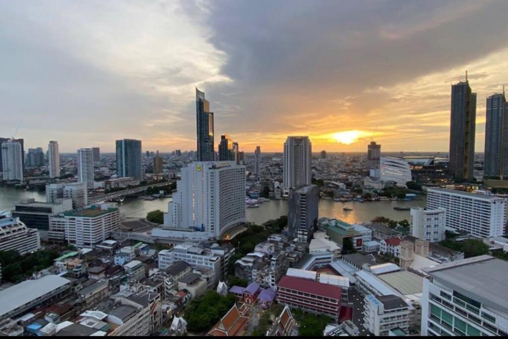 Central Bangkok, 5 Stars River View & Characteristic Decor エクステリア 写真